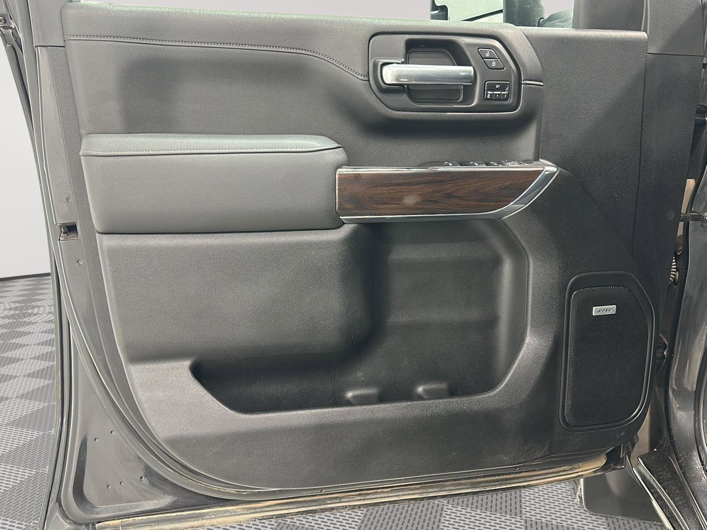 Used 2021 GMC Sierra 3500 SLT w/ SLT Premium Package image 20