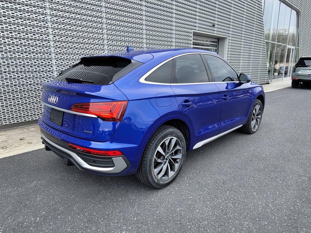 Used 2023 Audi Q5 2.0T Premium w/ Convenience Package image 6