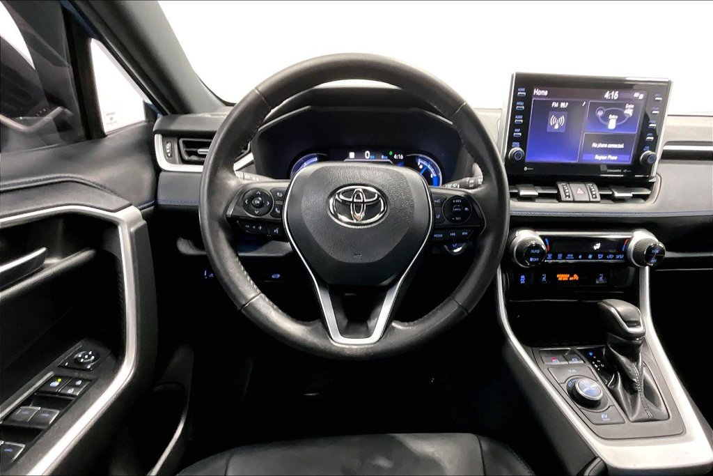 Used 2022 Toyota RAV4 XSE AWD/4WD image 6