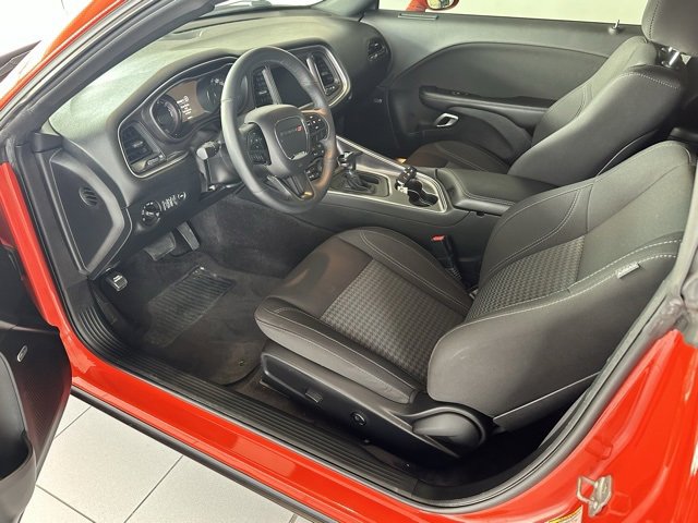 Used 2018 Dodge Challenger R/T w/ Driver Convenience Group image 7