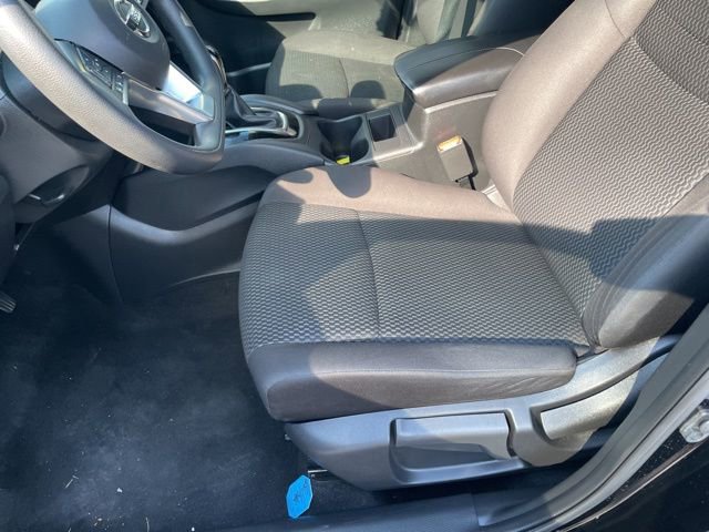 Used 2019 Nissan Rogue Sport S image 15