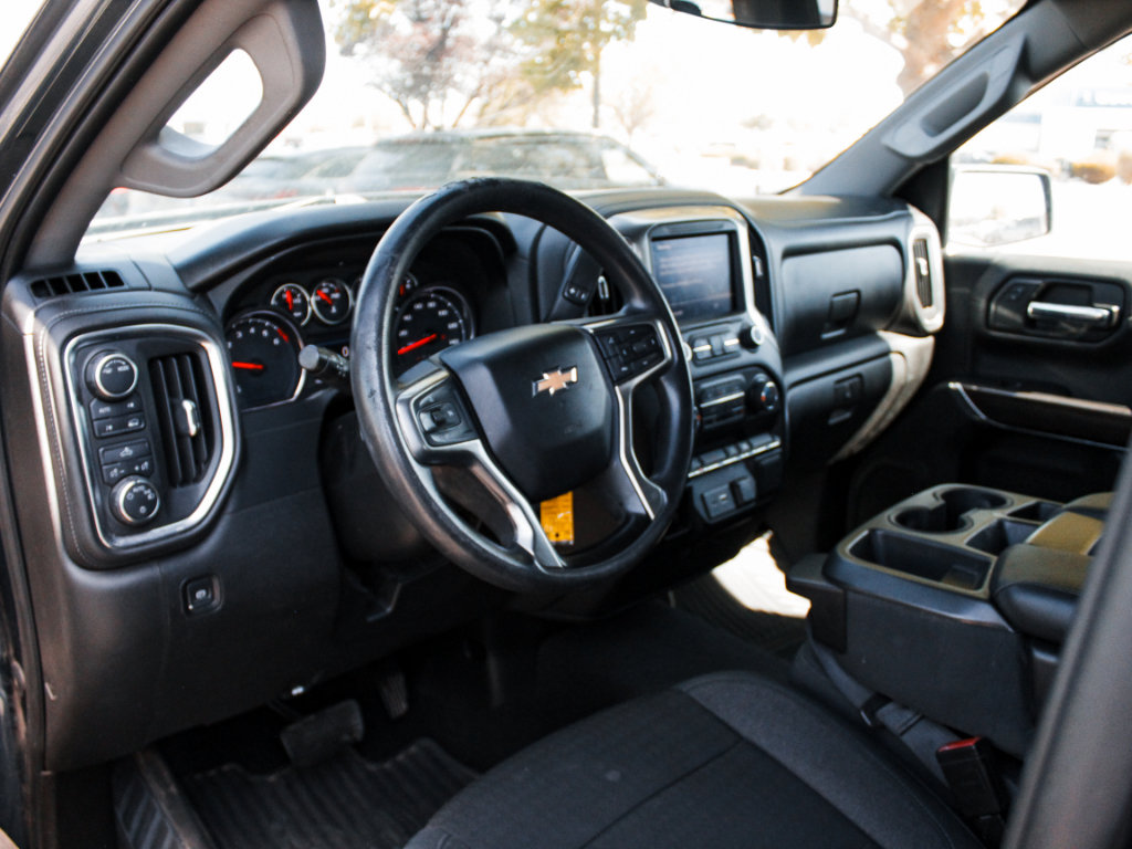 Used 2020 Chevrolet Silverado 1500 LT w/ Trailering Package AWD/4WD image 8