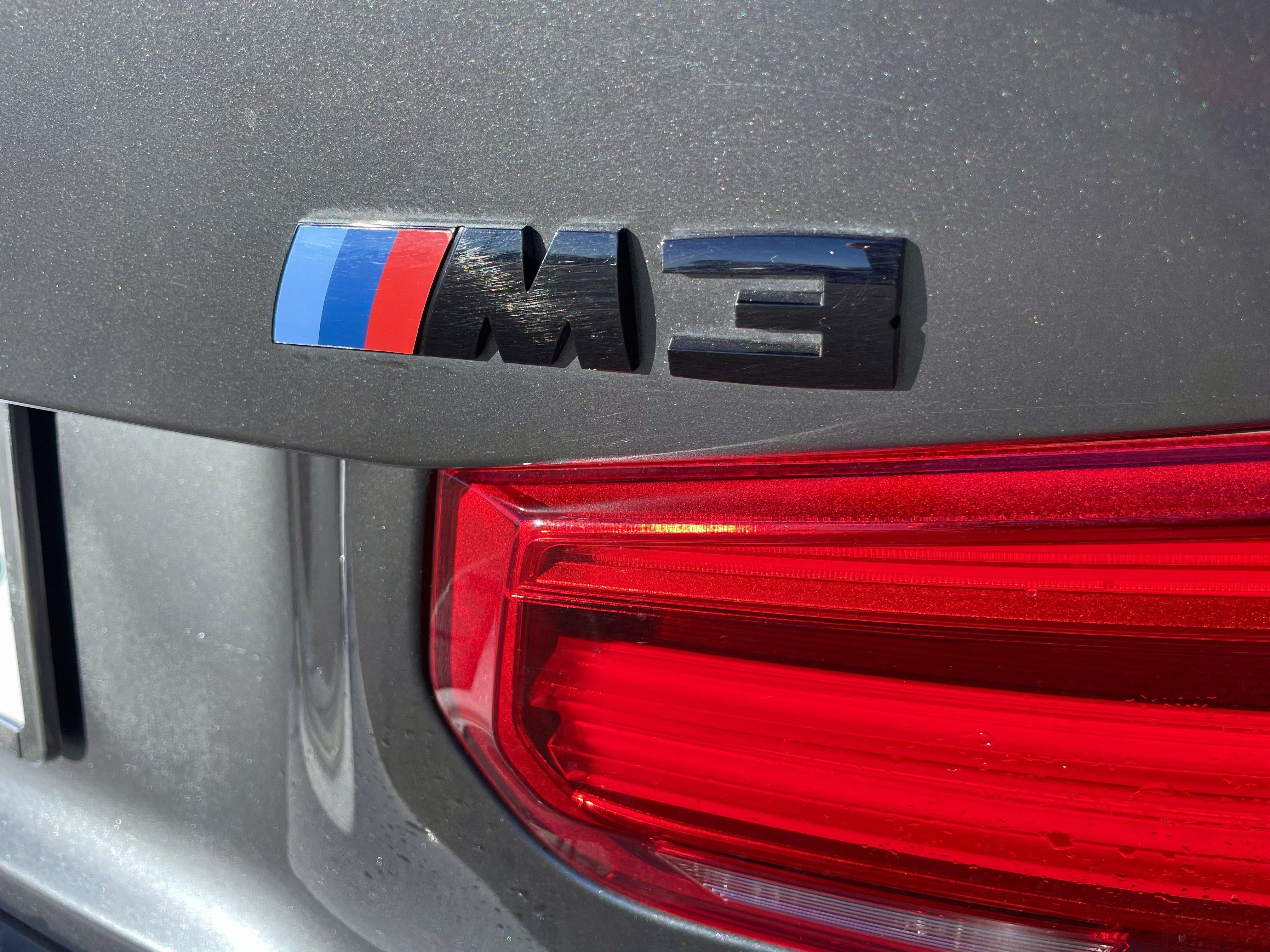 Used 2018 BMW M3 image 32