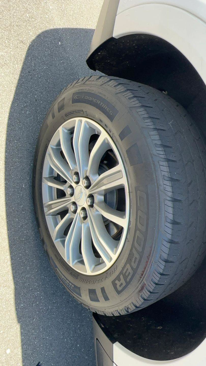 Used 2017 Cadillac XT5 Luxury FWD image 14