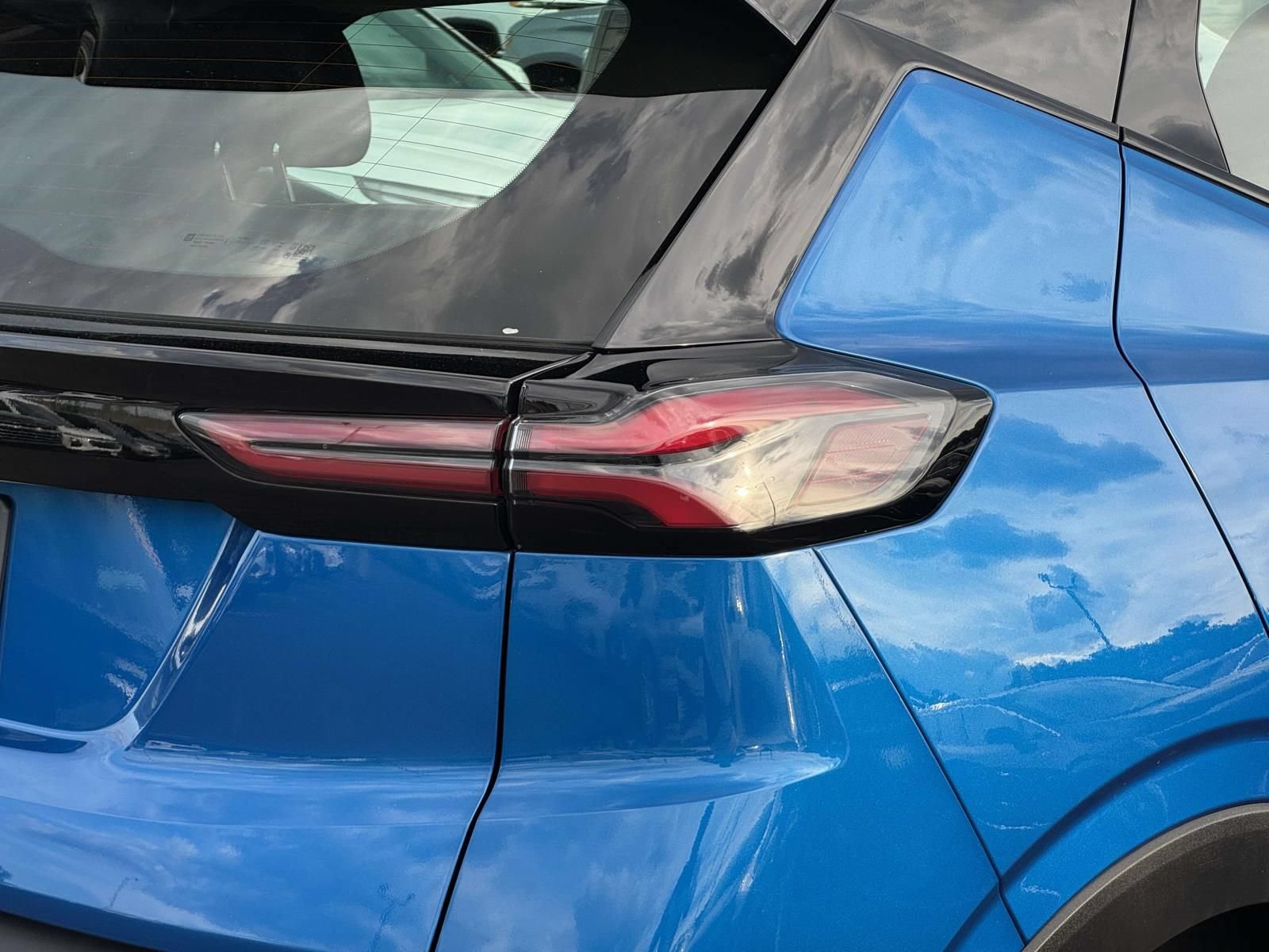 Used 2023 Chevrolet Bolt EUV Premier w/ Sun & Sound Package FWD image 30