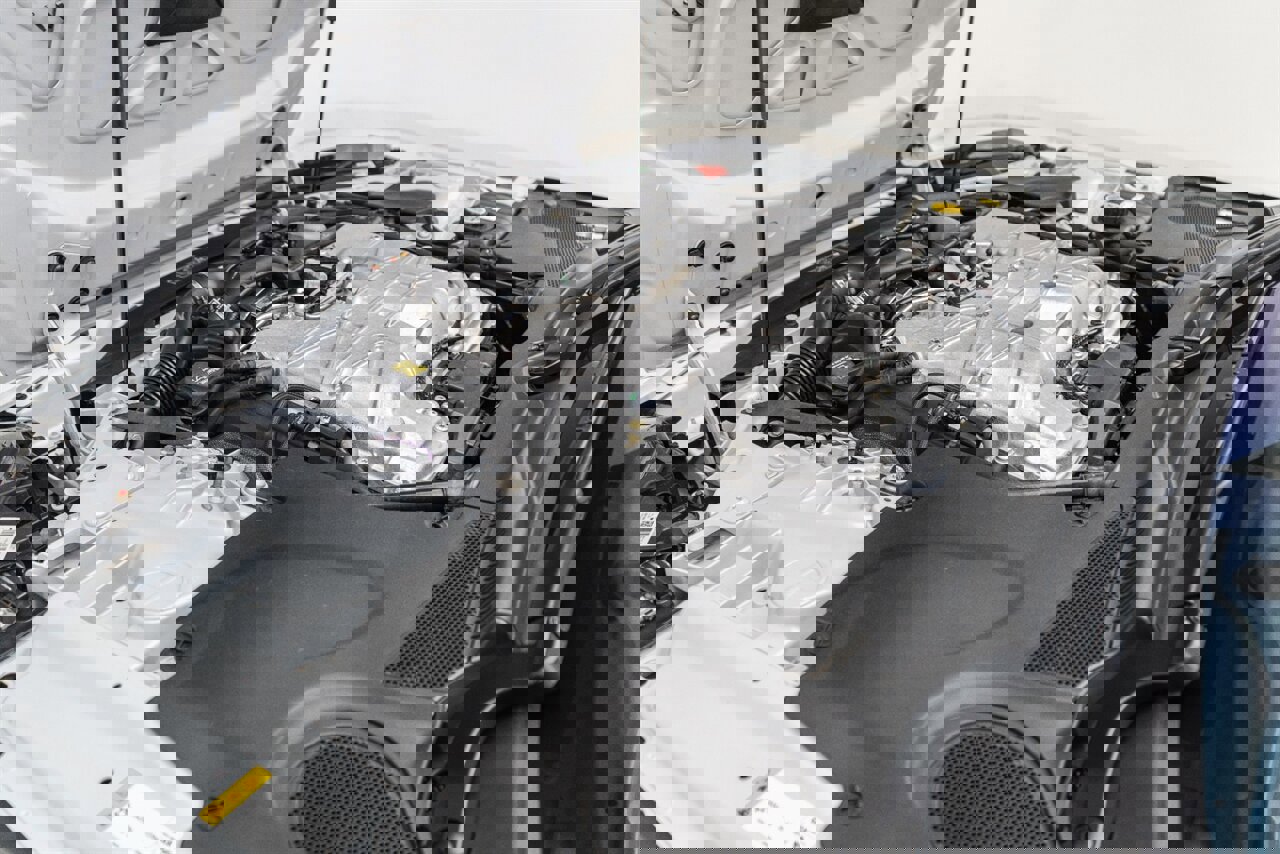 Used 2020 Jaguar F-TYPE SVR image 67