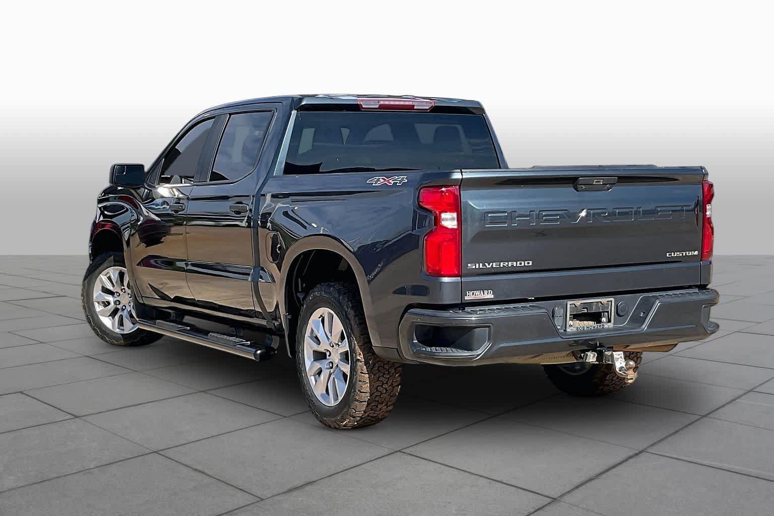 Used 2020 Chevrolet Silverado 1500 Custom w/ Custom Value Package AWD/4WD image 13