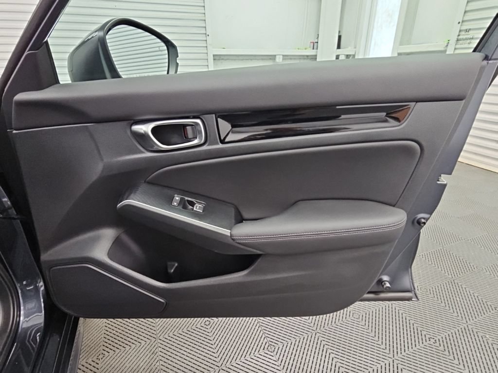 Used 2025 Honda Civic Sport Touring image 40