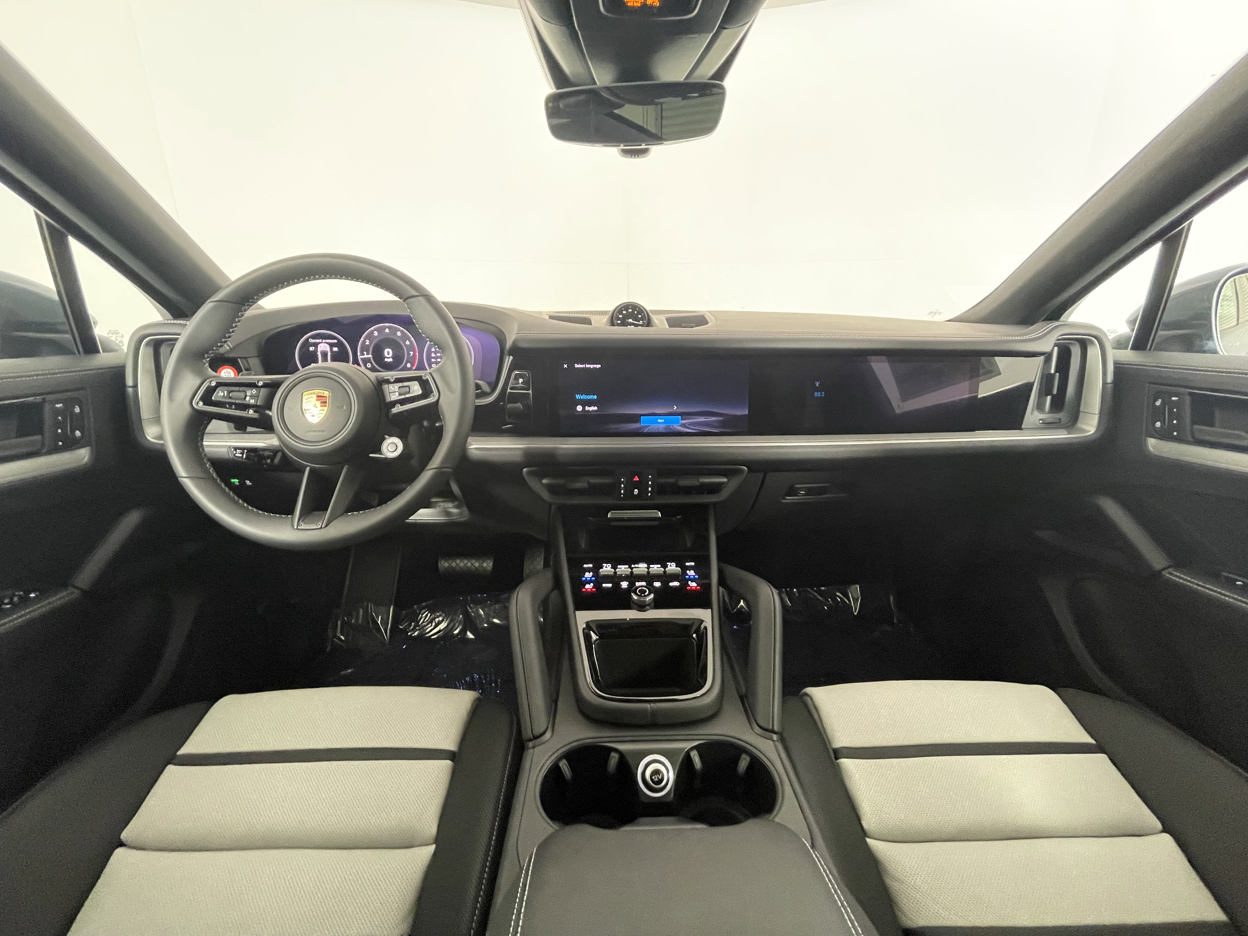 New 2026 Porsche Cayenne Coupe image 13