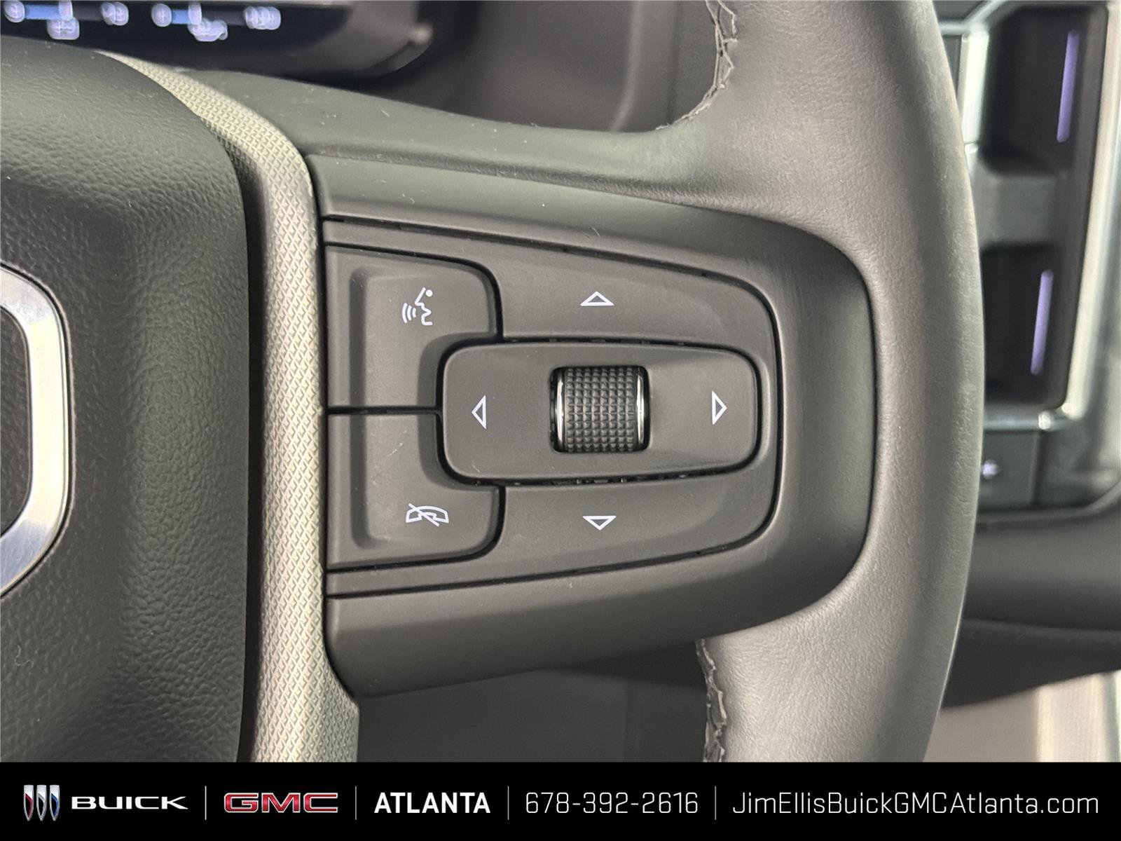 Used 2024 GMC Yukon XL Denali RWD image 27