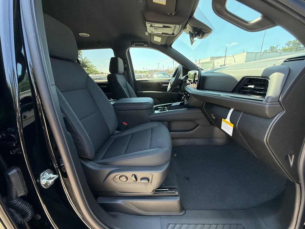 New 2026 Chevrolet Tahoe LS w/ LPO, Dark Essentials Package AWD/4WD image 28