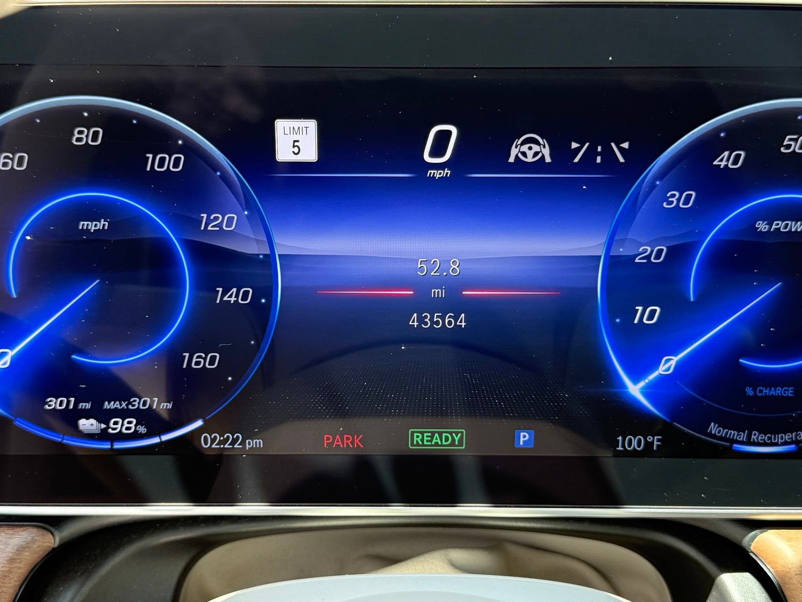 Used 2023 Mercedes-Benz EQS 450+ SUV image 34