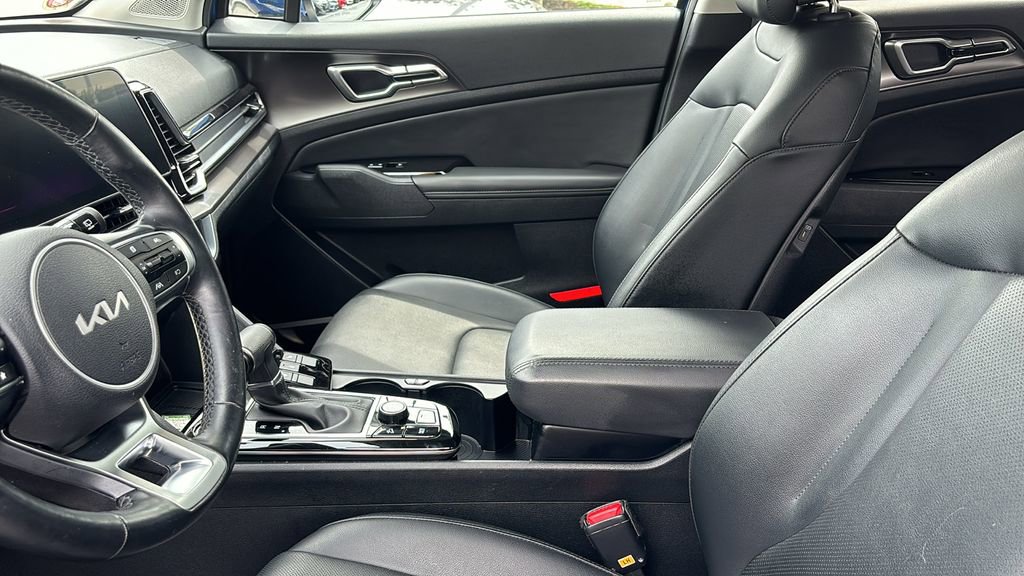 Used 2023 Kia Sportage EX image 24