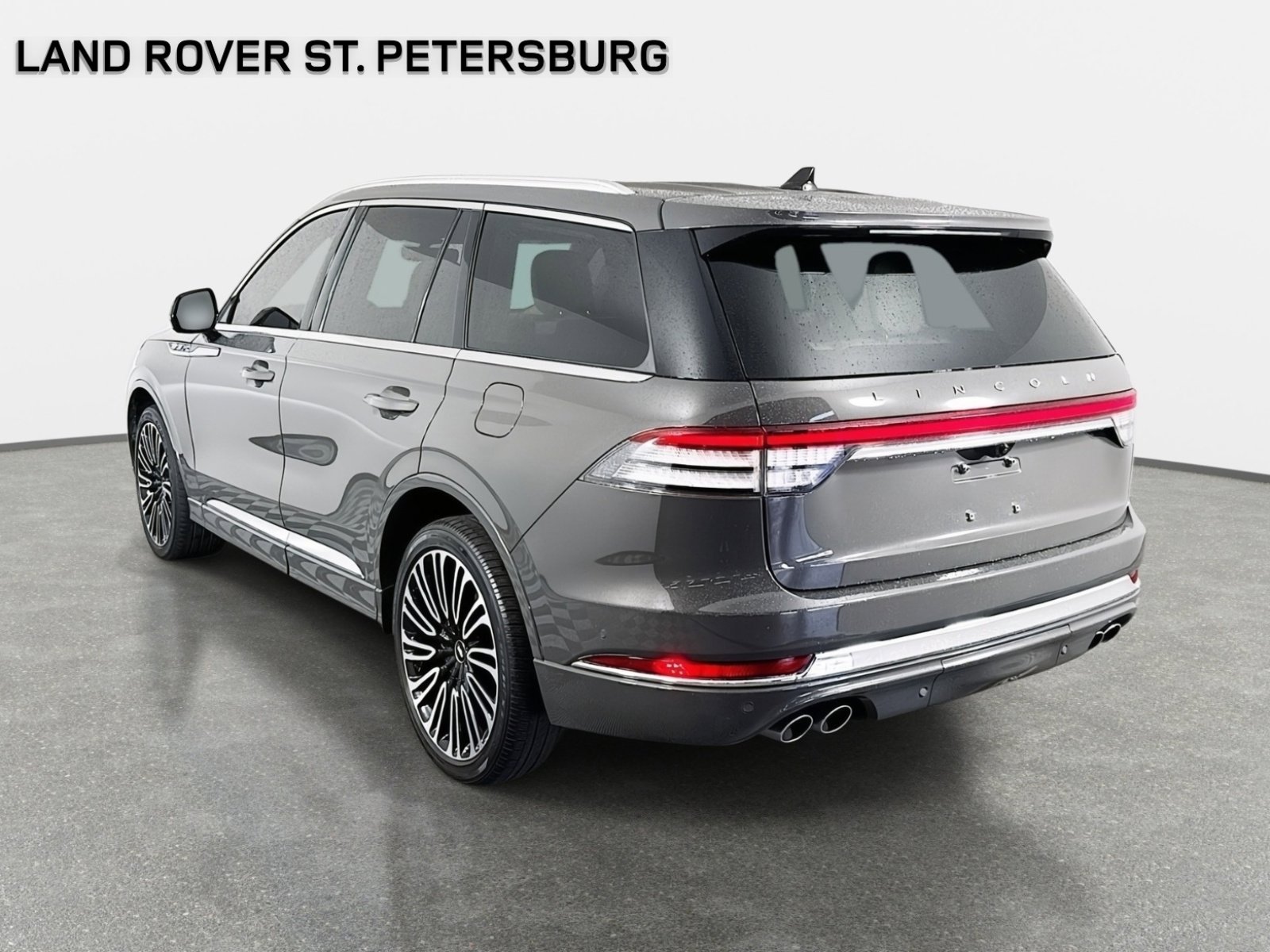 Used 2023 Lincoln Aviator Black Label w/ Dynamic Handling Package image 8