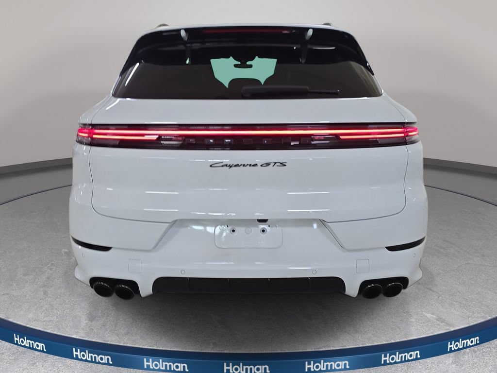 Used 2025 Porsche Cayenne GTS AWD/4WD image 8