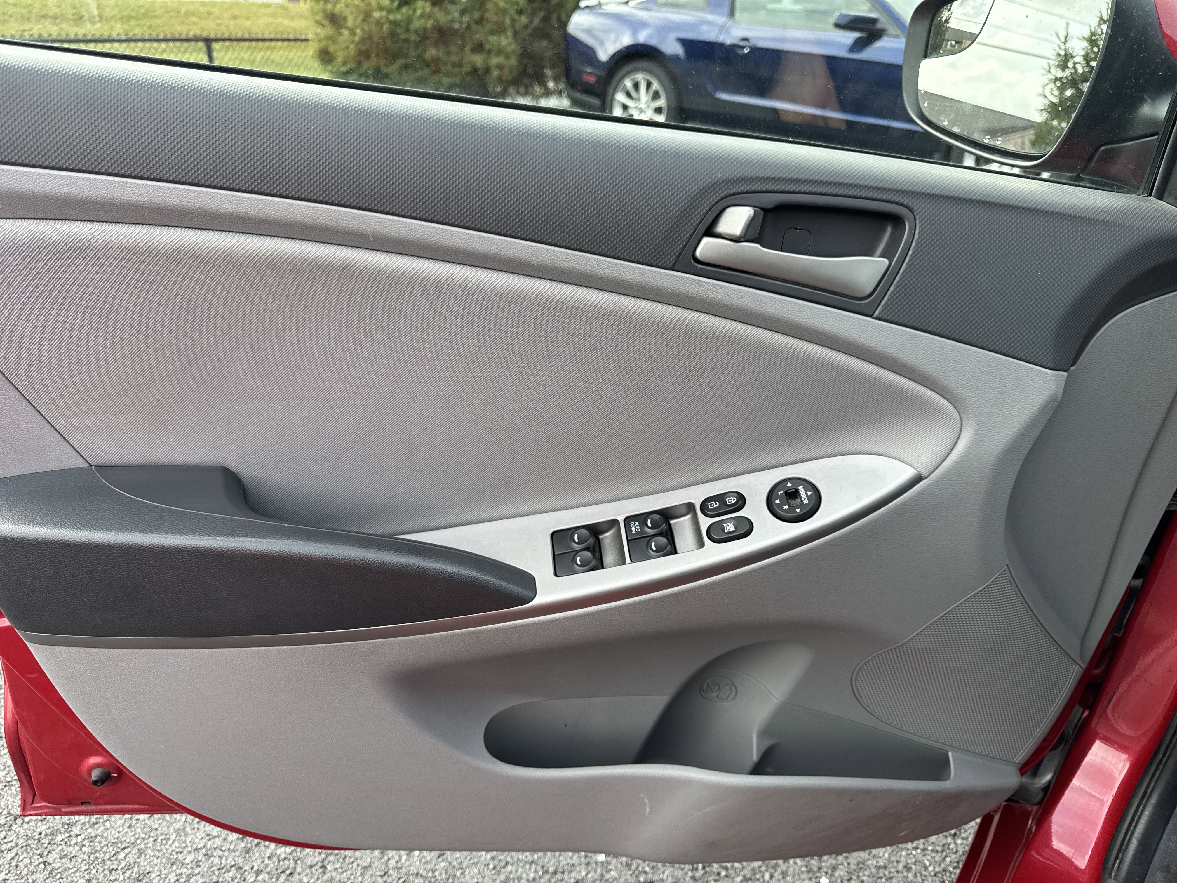 Used 2016 Hyundai Accent SE image 22