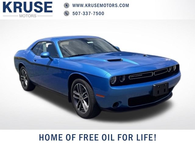 Used 2019 Dodge Challenger SXT AWD/4WD image 1