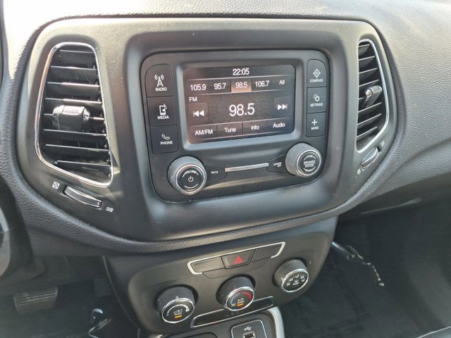 Used 2017 Jeep Compass Latitude AWD/4WD image 23