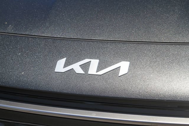 New 2026 Kia Niro SX Touring FWD image 14