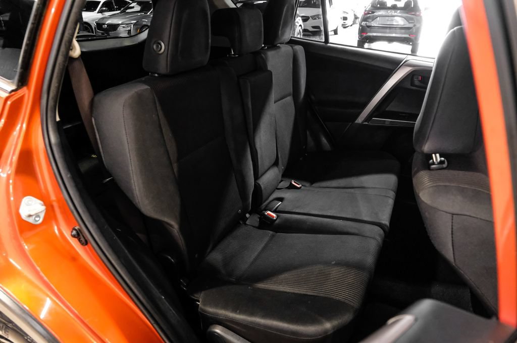 Used 2016 Toyota RAV4 LE FWD image 40