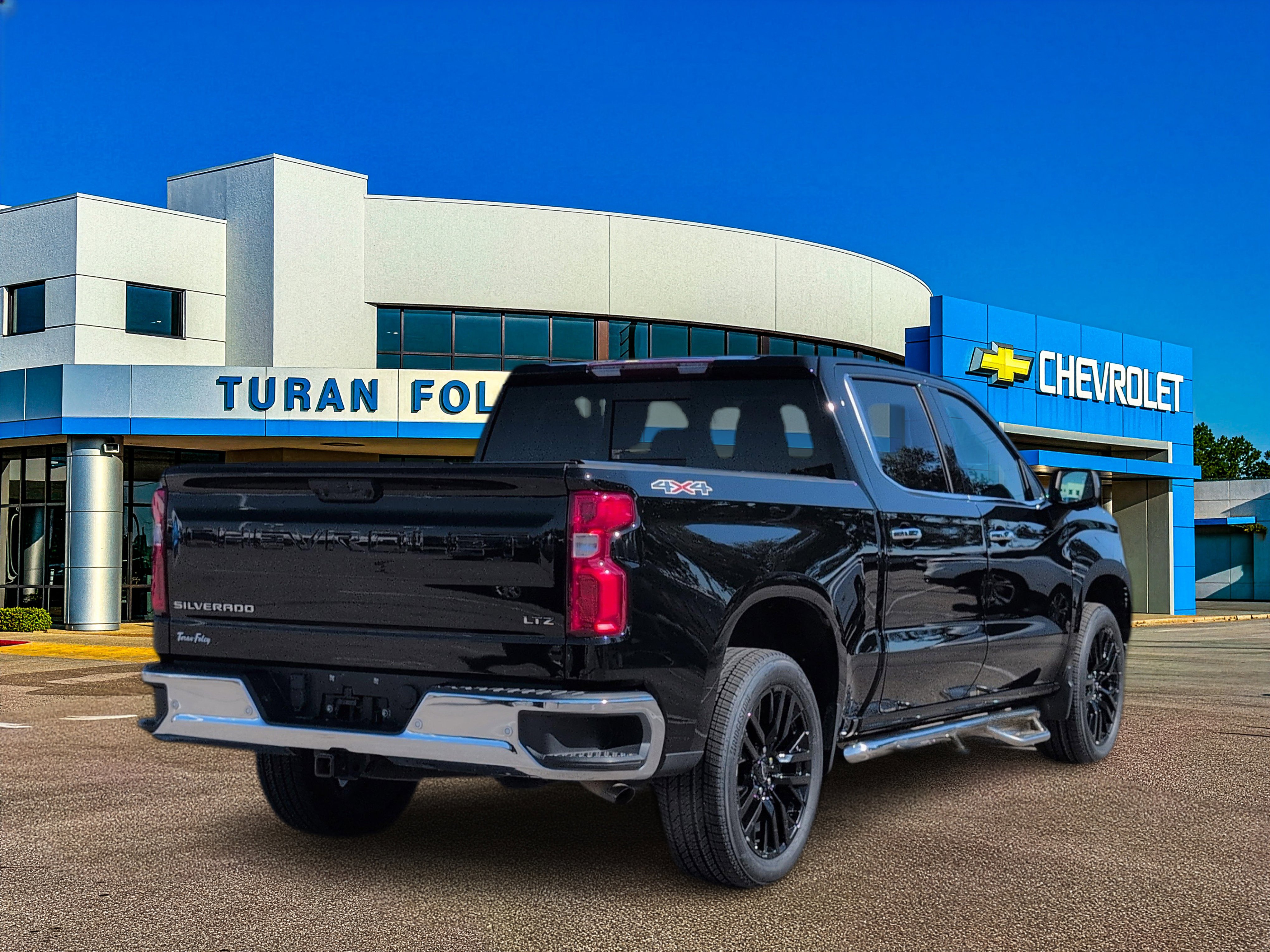 Used 2024 Chevrolet Silverado 1500 LTZ w/ LTZ Convenience Package II image 7