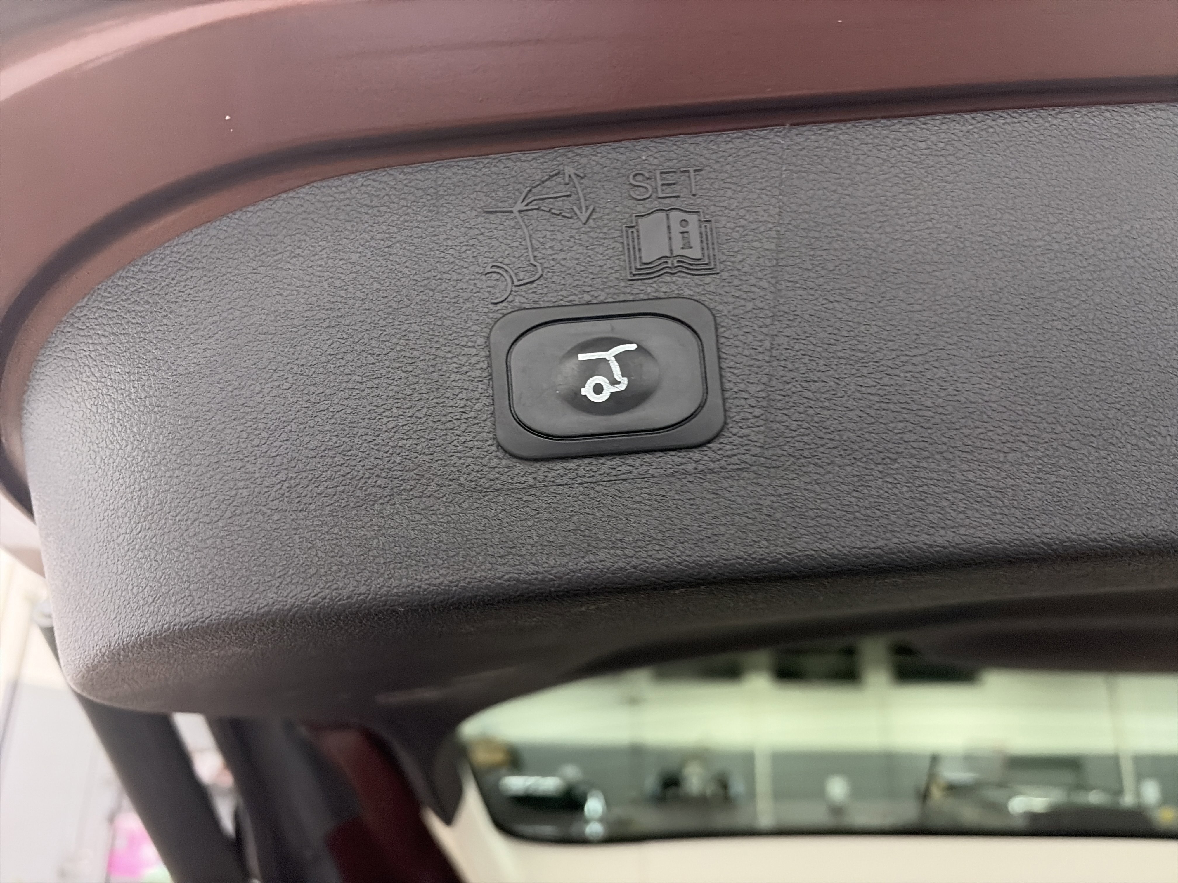 Used 2018 Ford Escape SEL image 27