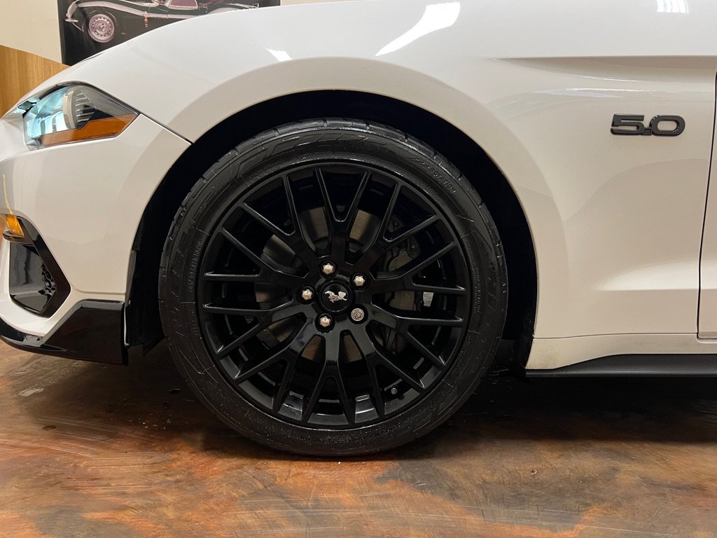Used 2019 Ford Mustang GT Premium w/ Equipment Group 401A RWD image 11