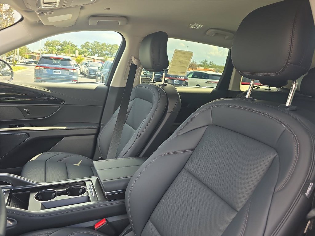 New 2026 Lincoln Nautilus Premier AWD/4WD image 15