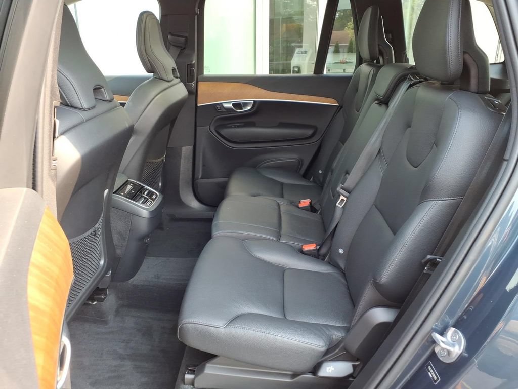 Certified 2024 Volvo XC90 B5 Plus w/ Protection Package Premier AWD/4WD image 8