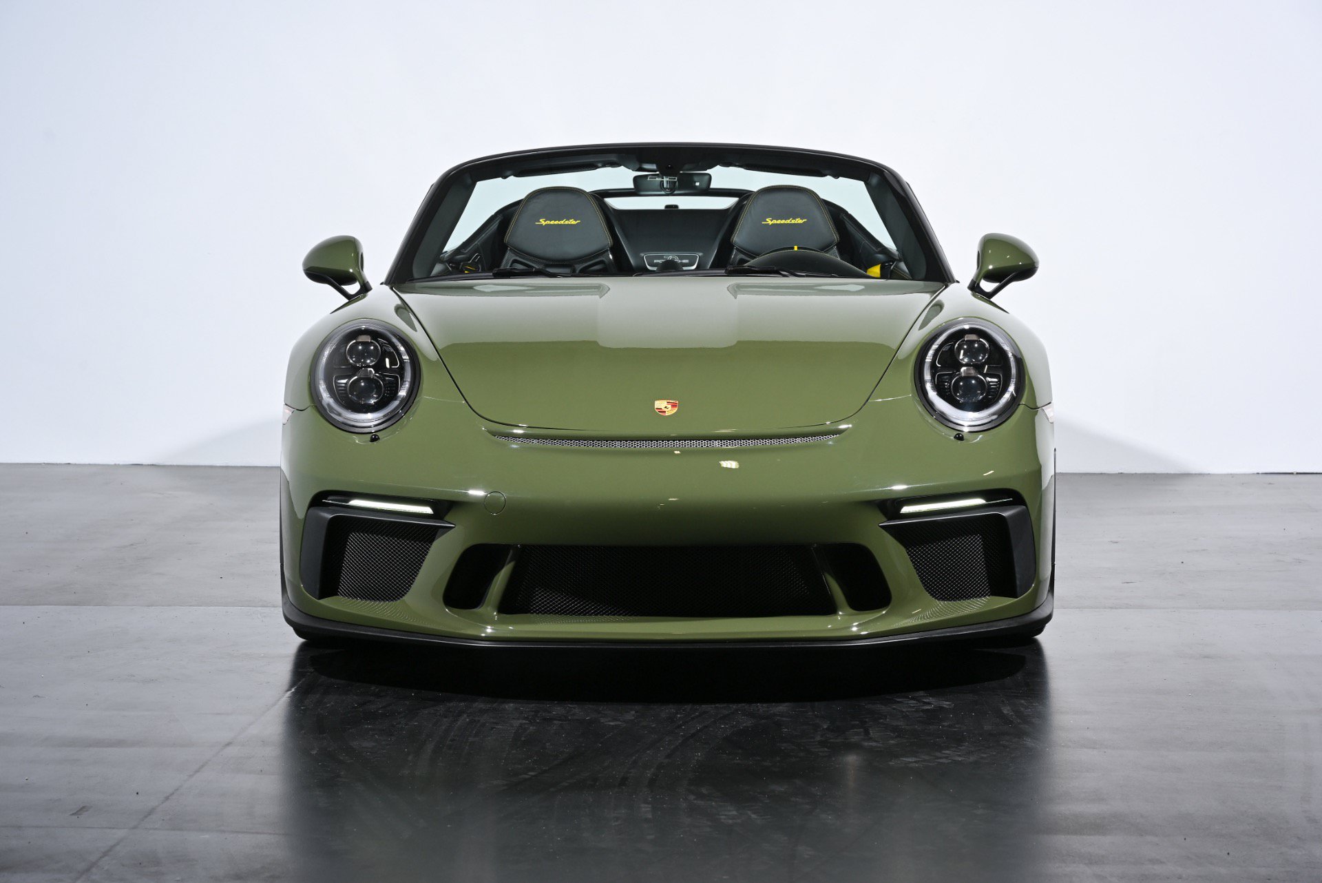 Used 2019 Porsche 911 Speedster RWD image 10