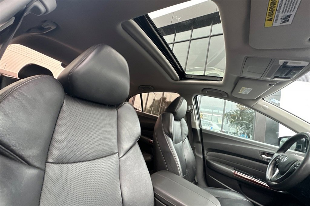 Used 2017 Acura TLX w/ Technology Package image 19