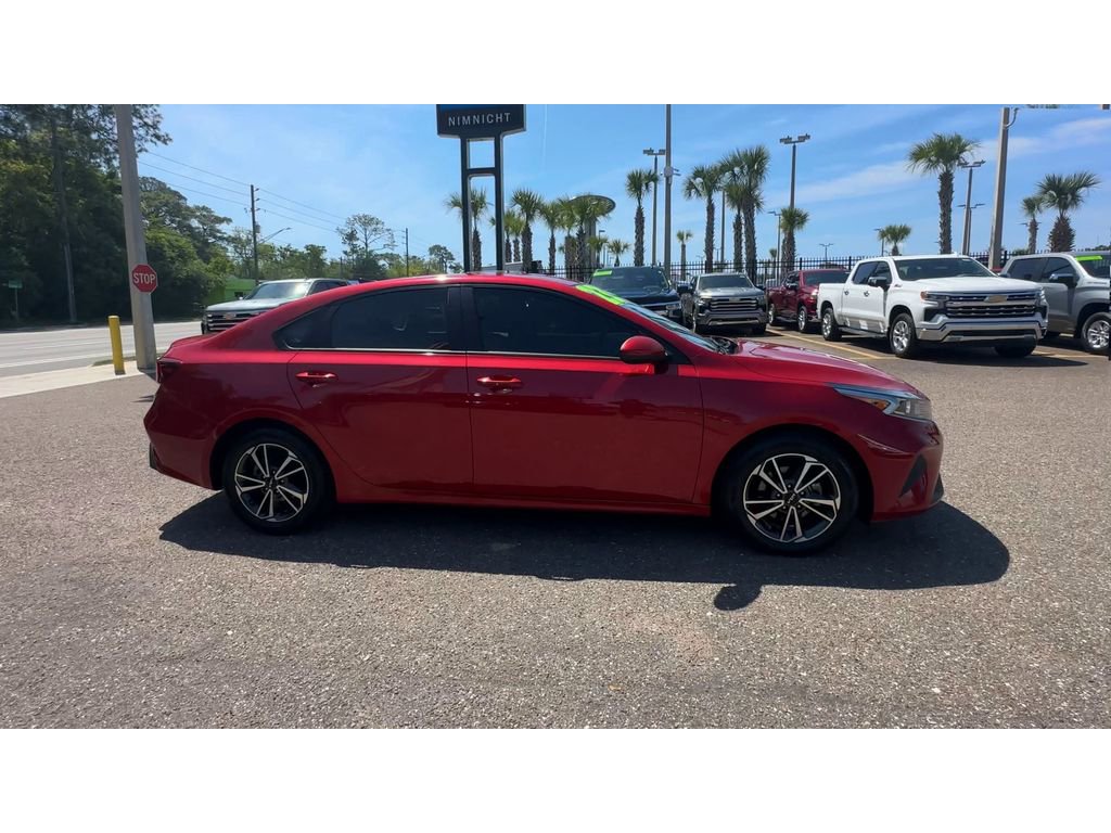 Used 2023 Kia Forte LXS FWD image 9
