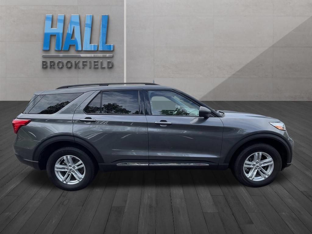 Used 2023 Ford Explorer XLT w/ Equipment Group 202A AWD/4WD image 6