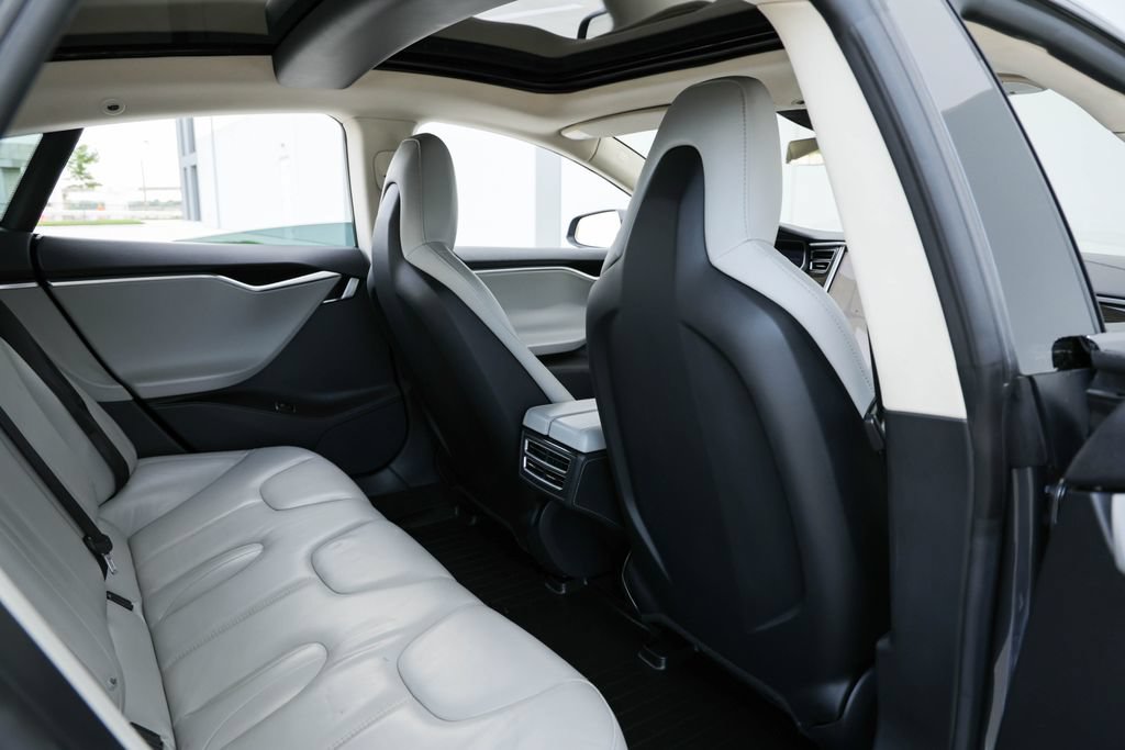 Used 2014 Tesla Model S RWD image 22