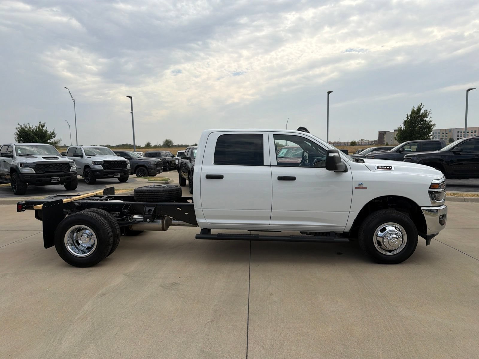 New 2027 RAM 3500 Tradesman w/ Chrome Appearance Group A AWD/4WD image 6