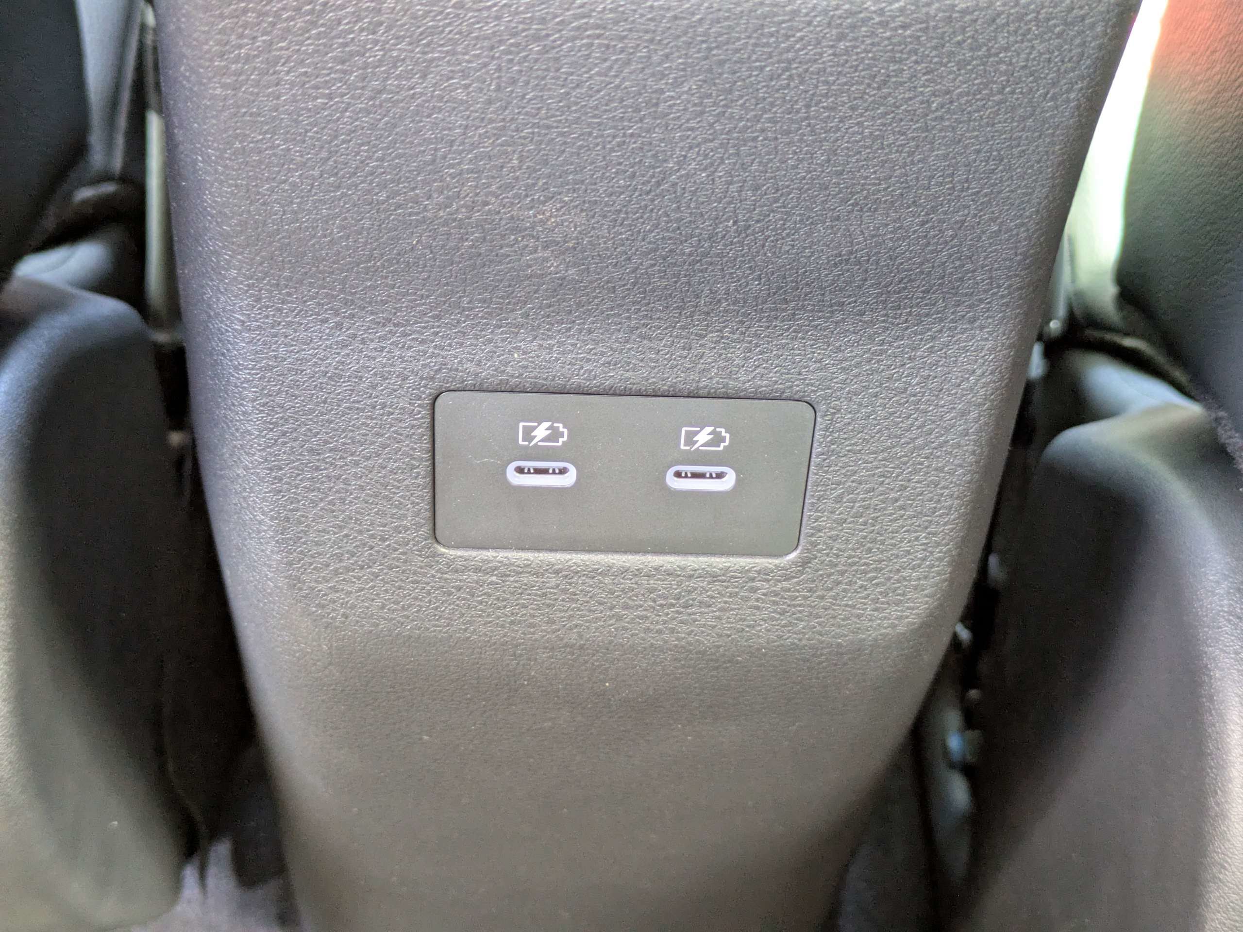 New 2027 Nissan Kicks SR FWD image 15