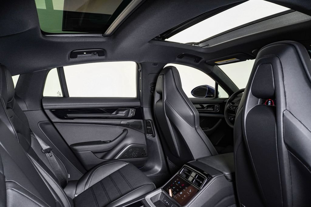 New 2026 Porsche Panamera 4 AWD/4WD image 16