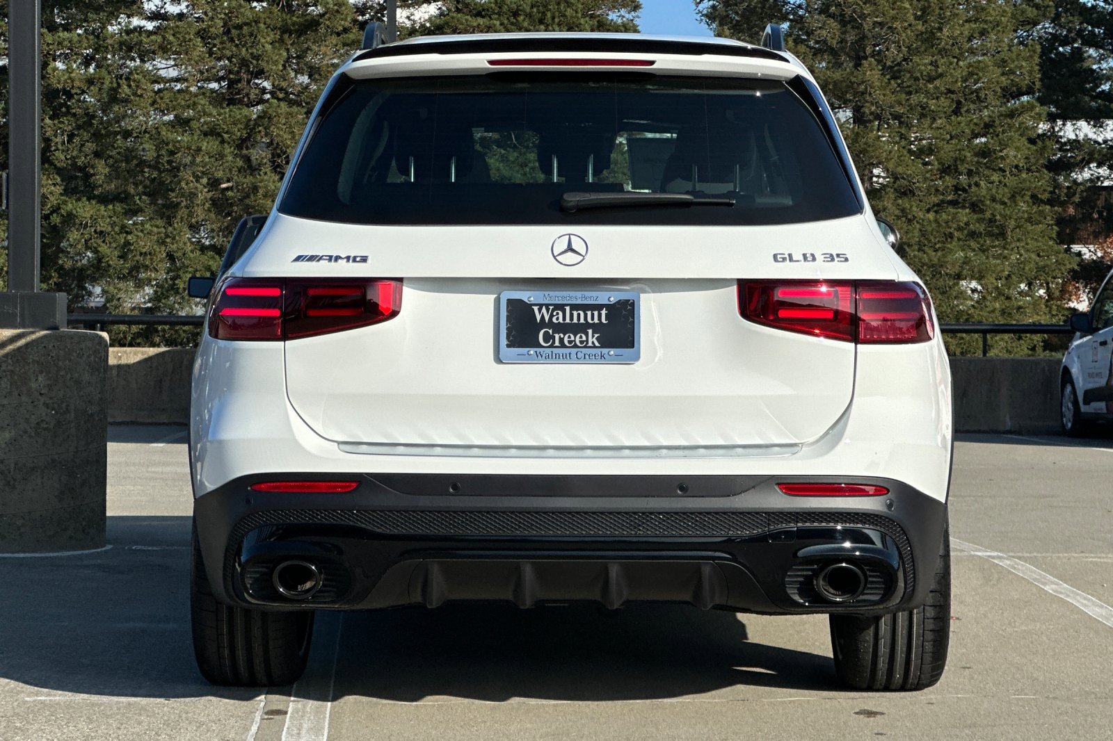 New 2026 Mercedes-Benz GLB 35 AMG 4MATIC image 9