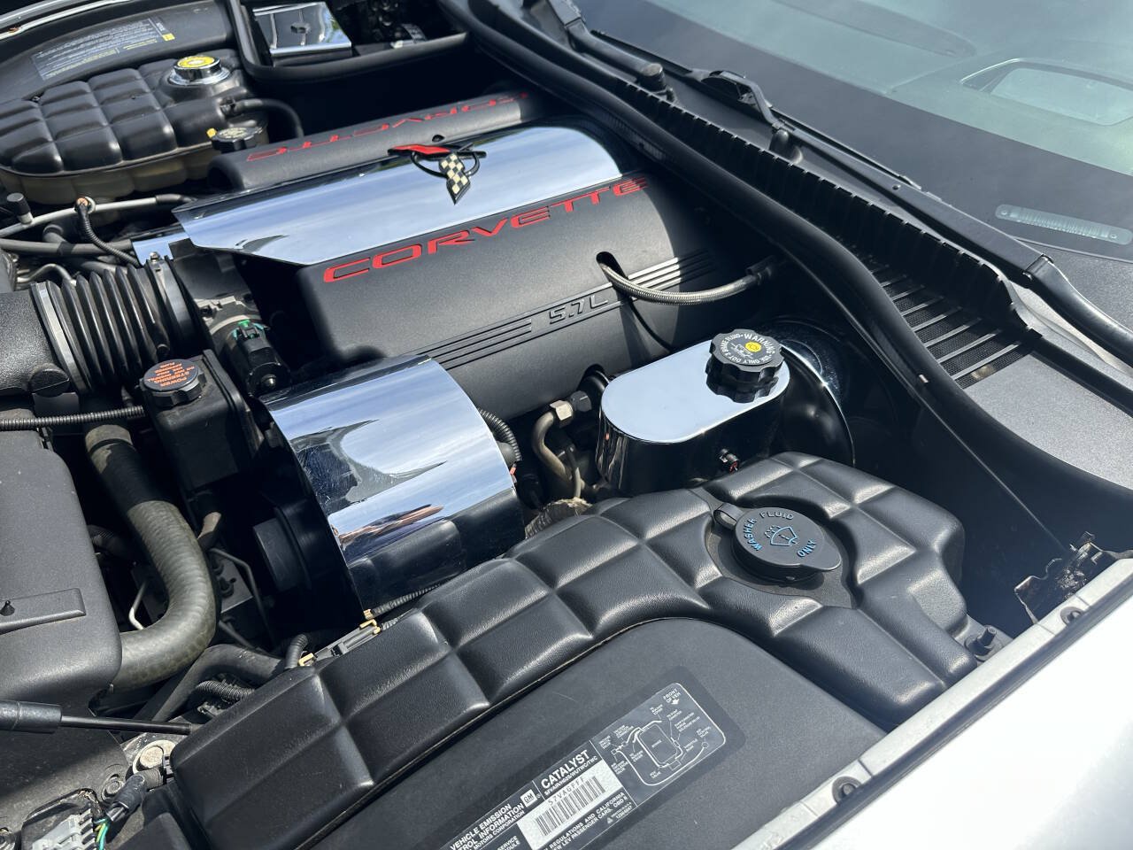 Used 2001 Chevrolet Corvette Convertible w/ Preferred Equipment Group2 RWD image 40