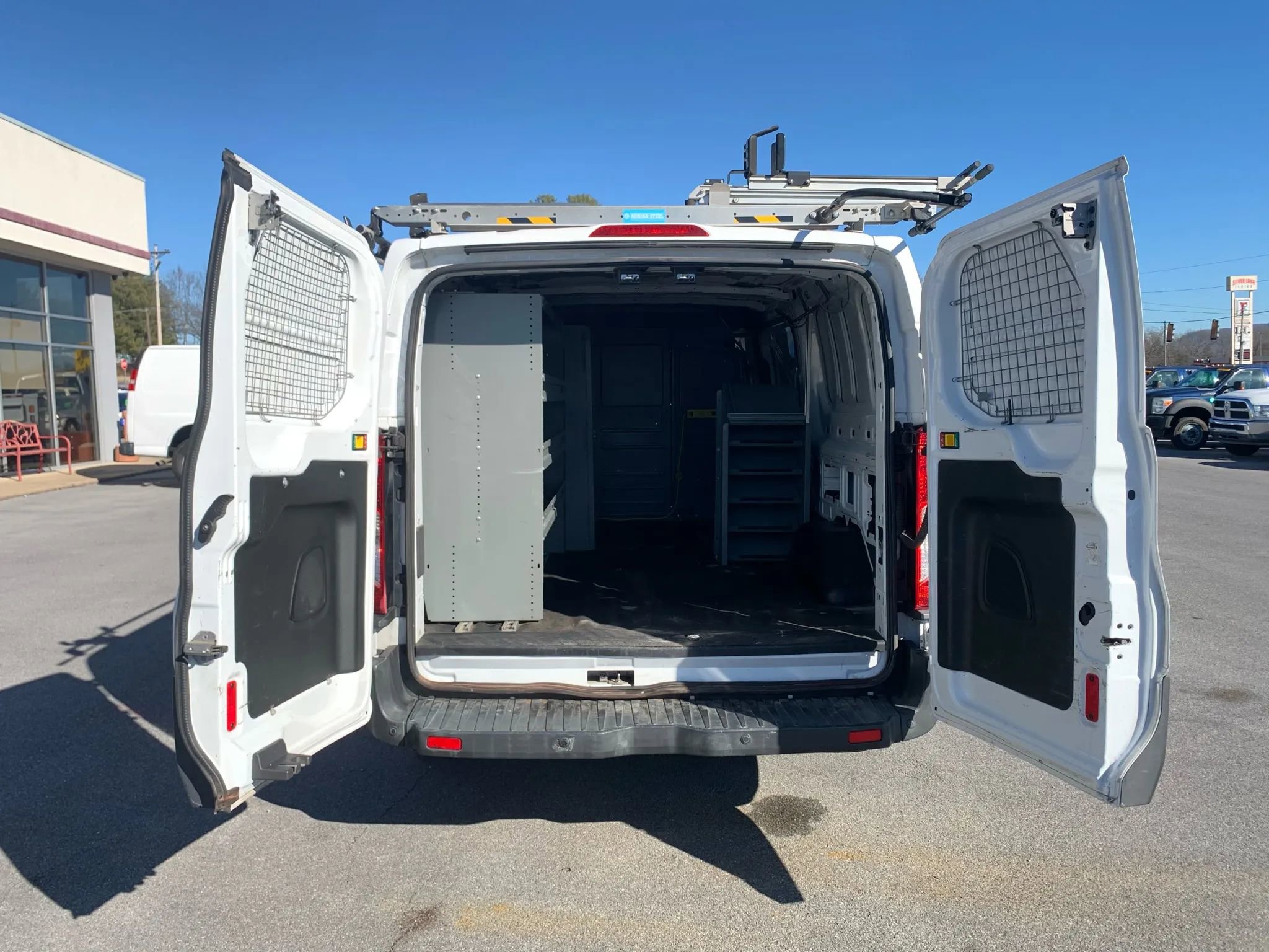 Used 2017 Ford Transit 250 148 Low Roof RWD image 28