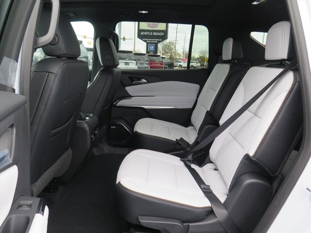 New 2026 Chevrolet Traverse High Country image 14