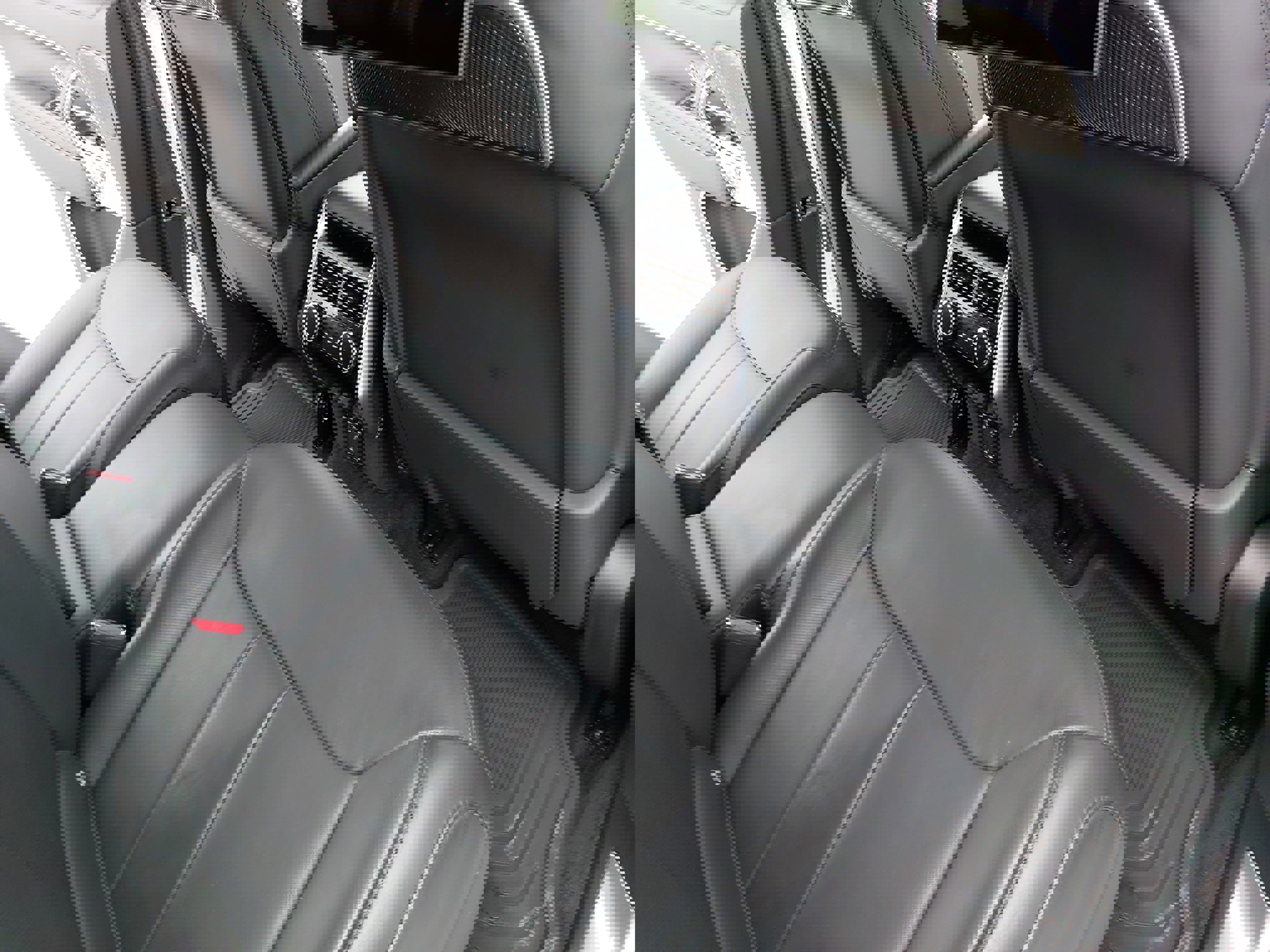 Used 2024 Land Rover Range Rover Autobiography image 13