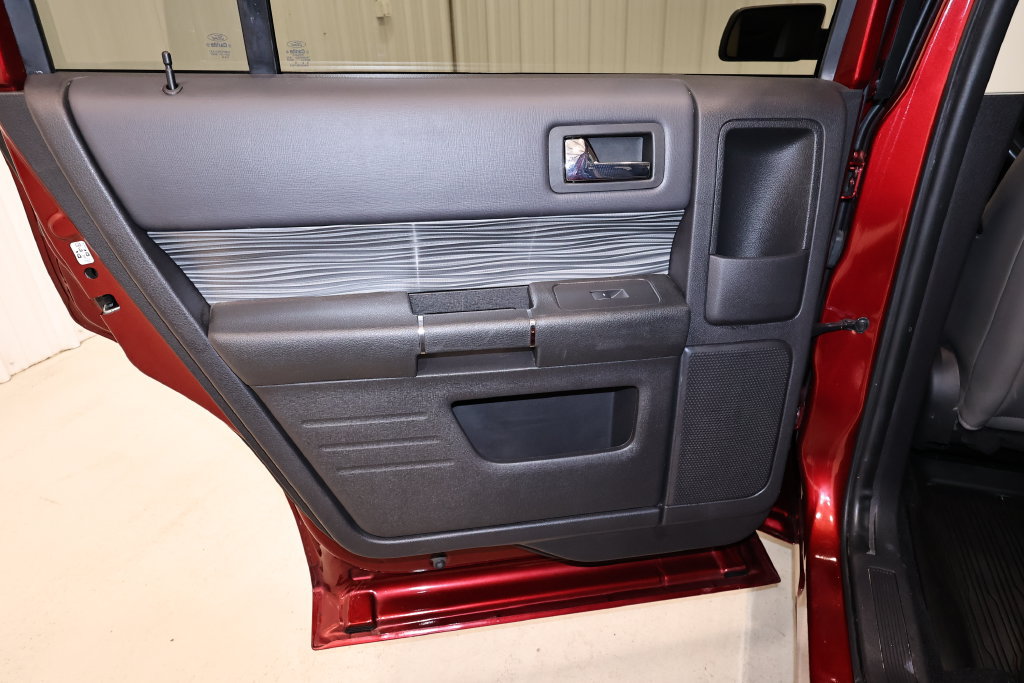 Used 2019 Ford Flex SEL w/ Equipment Group 202A AWD/4WD image 13