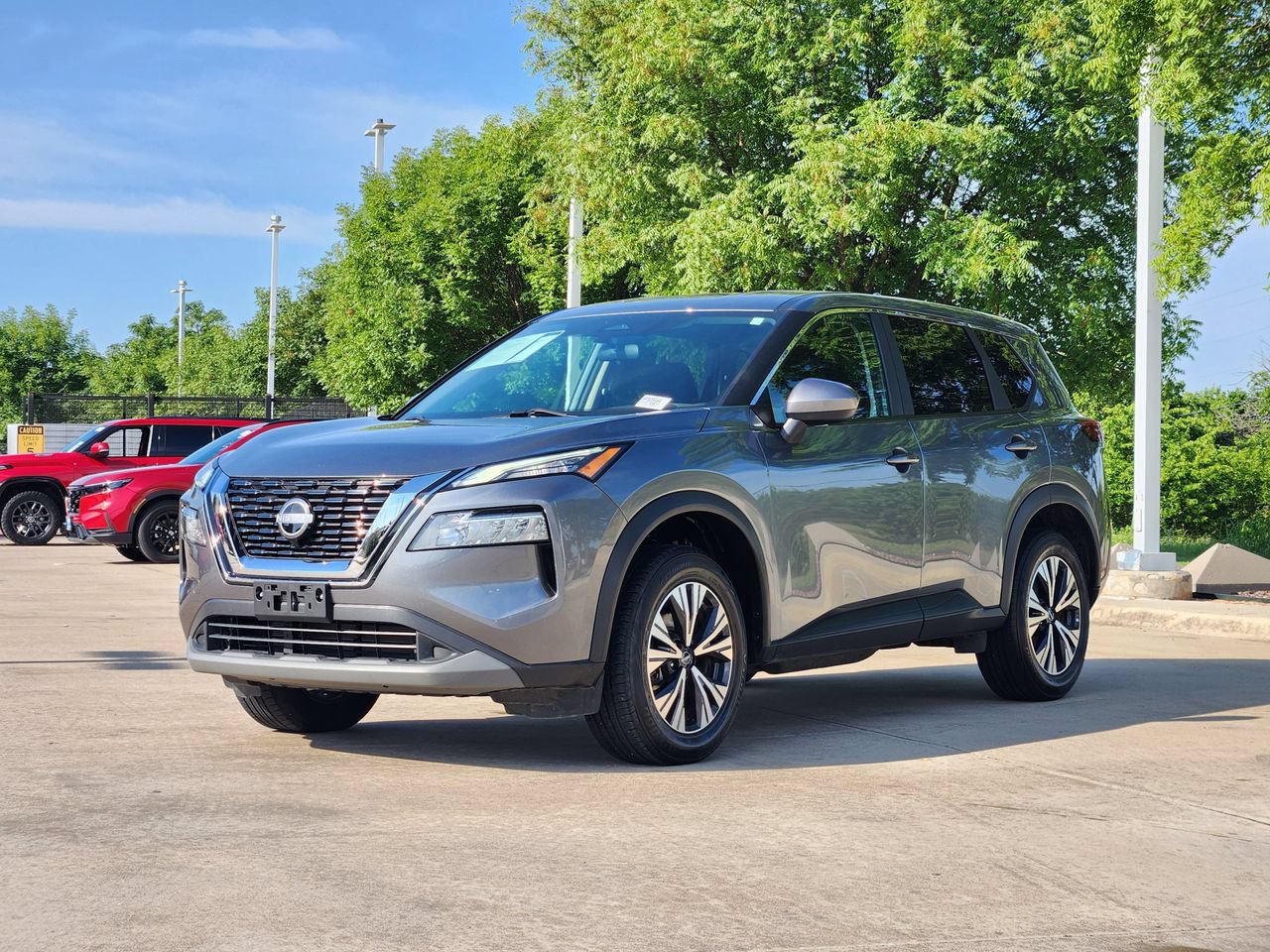 Used 2023 Nissan Rogue SV FWD image 3