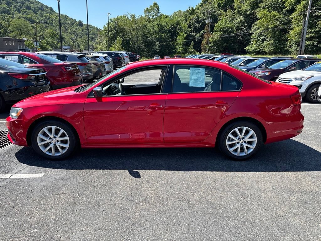 Used 2015 Volkswagen Jetta SE FWD video 2