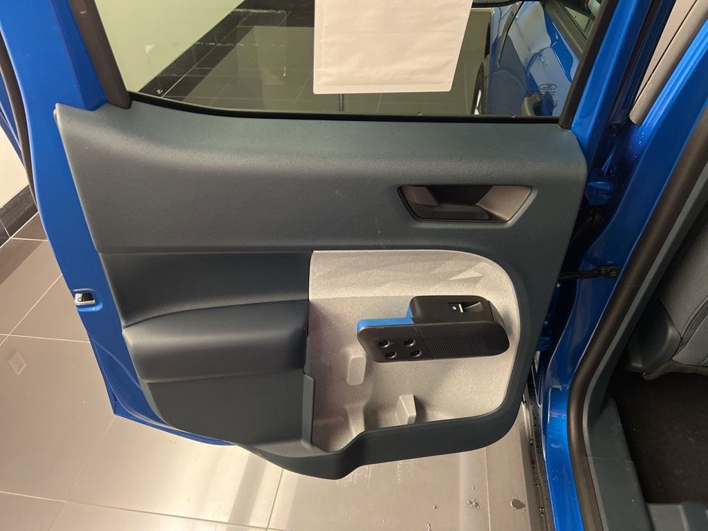 New 2025 Ford Maverick XLT w/ XLT Luxury Package image 24