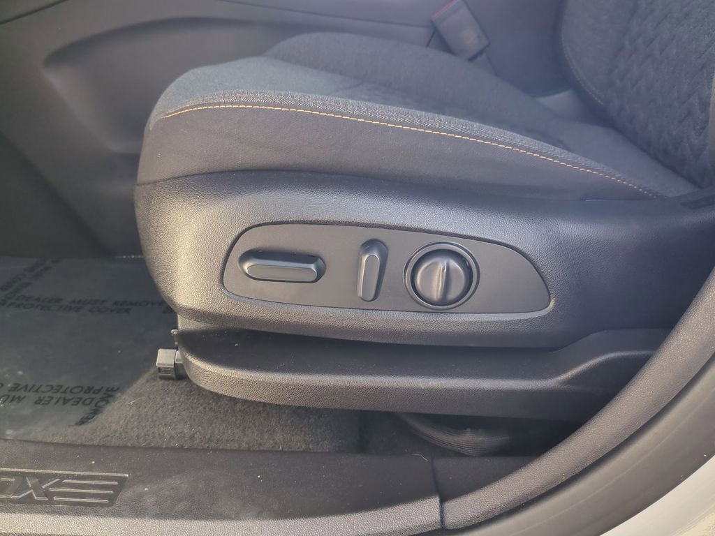 Used 2024 Chevrolet Equinox LT AWD/4WD image 22