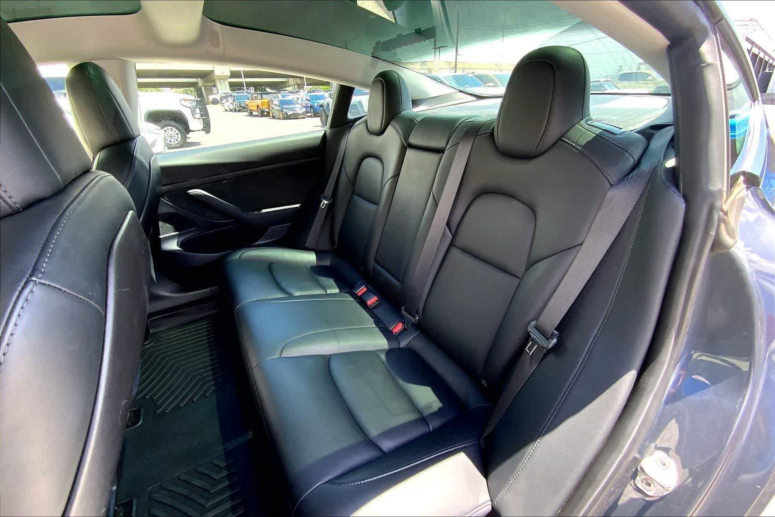 Used 2020 Tesla Model 3 Standard Range Plus RWD image 29