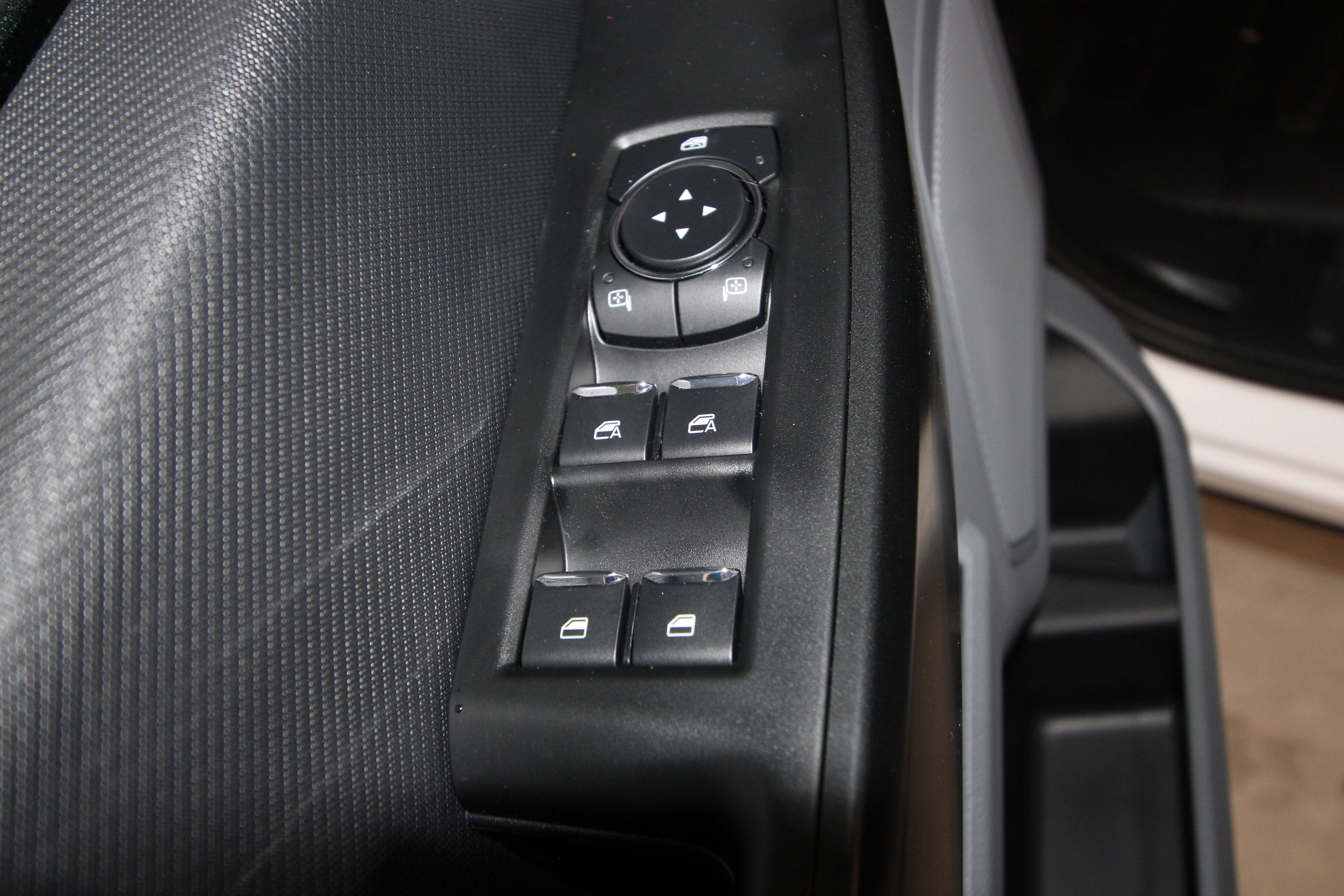 New 2025 Ford F150 XL w/ Equipment Group 103A High image 5