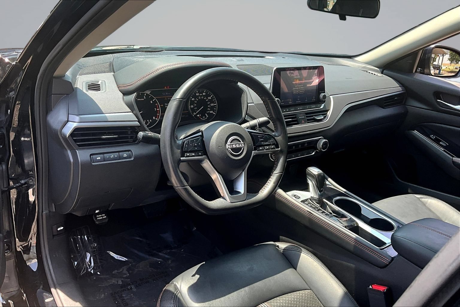 Used 2024 Nissan Altima 2.5 SR FWD image 20